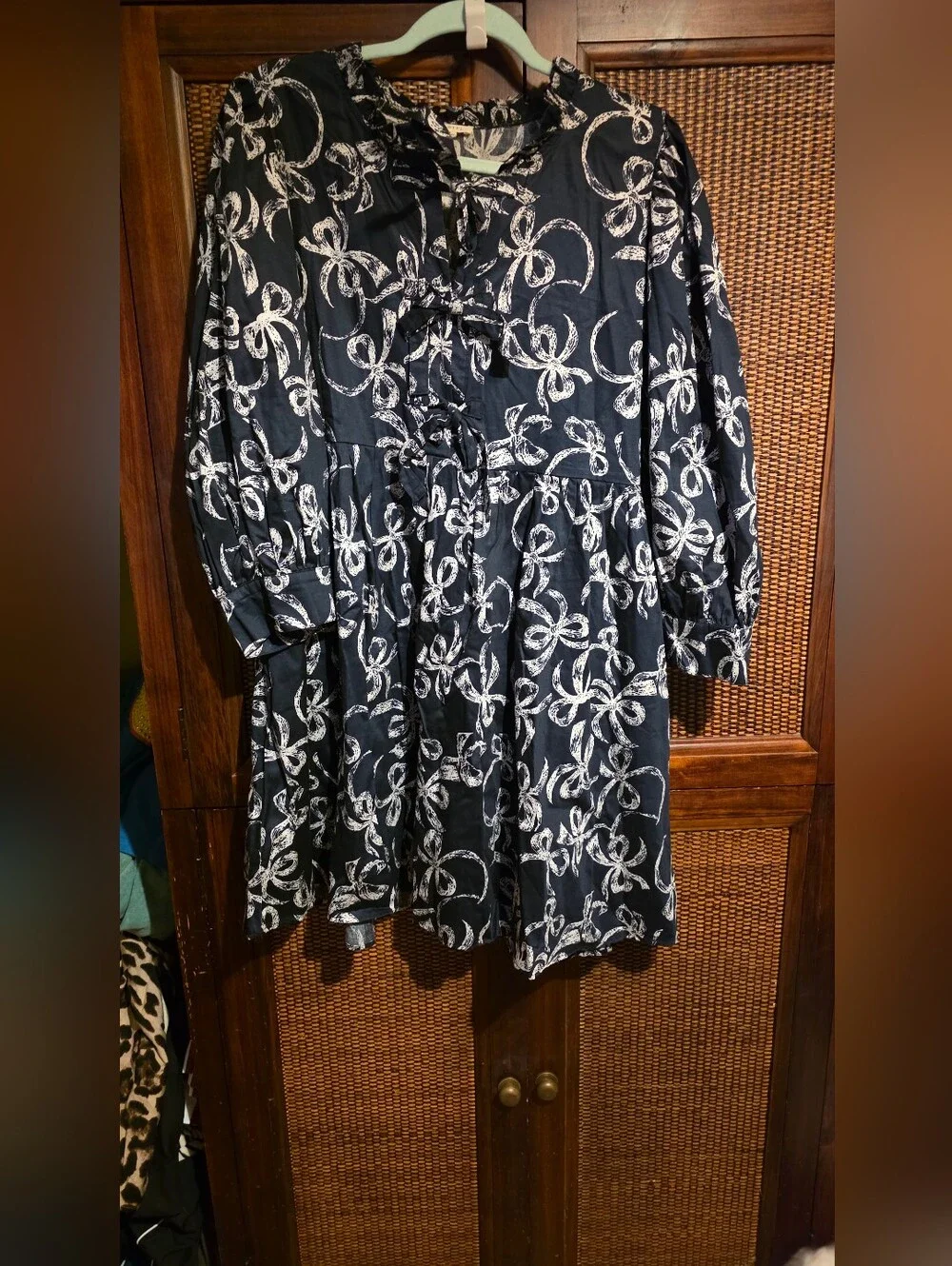 JODIFL Navy Blue and White Floral Bow-Front Babydoll Dress EUC Large PTP 21 - Picture 3 of 3